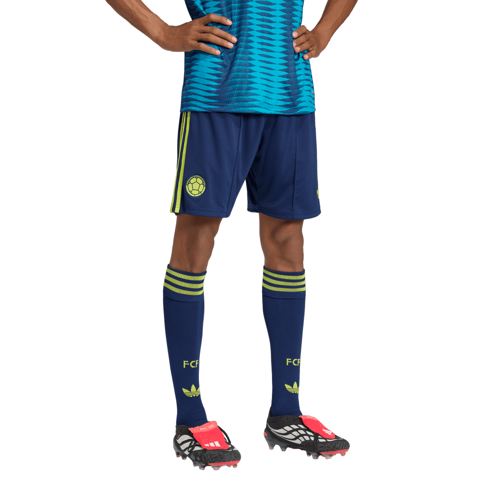 JL6984_2_APPAREL_On-Model_Standard-View_transparent
