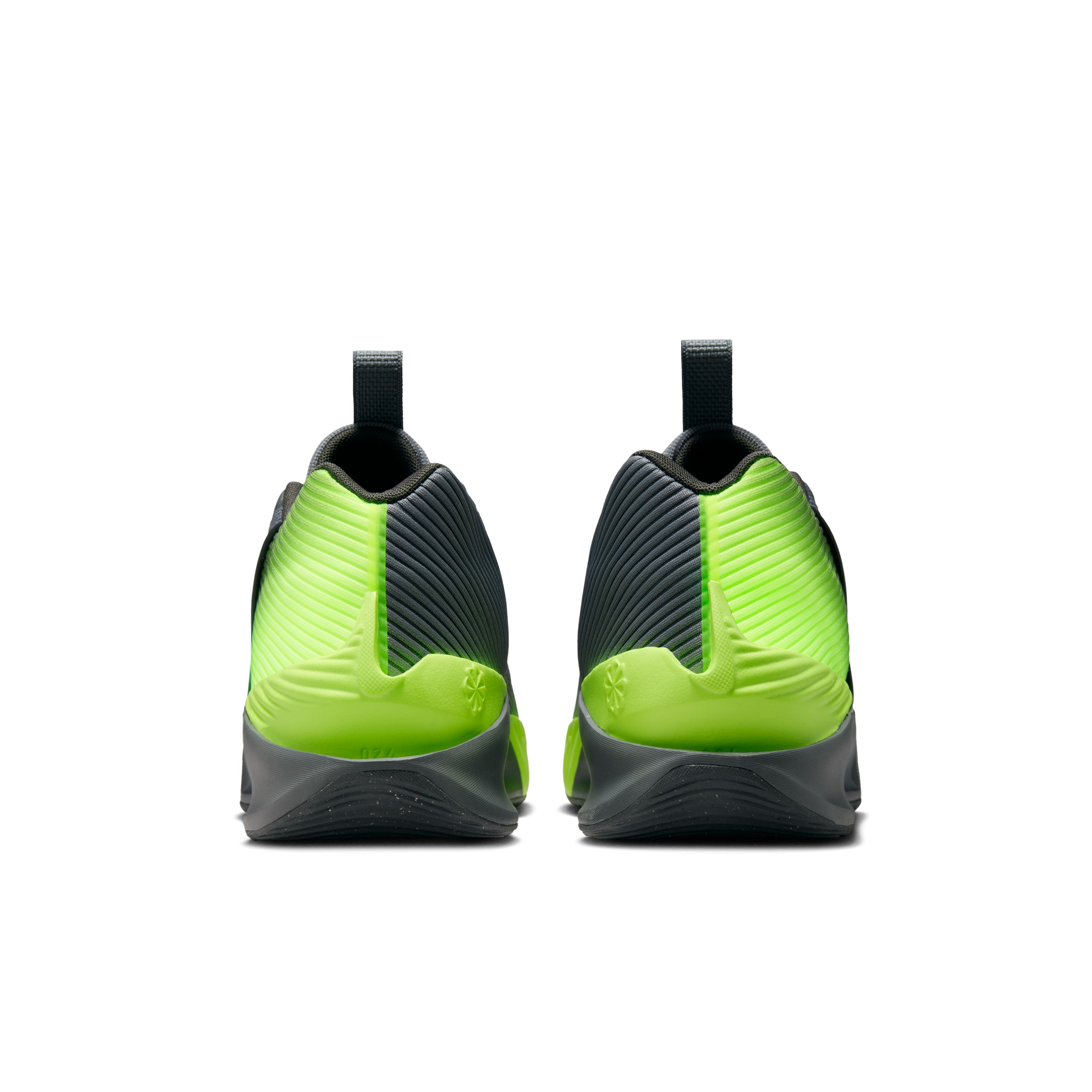 Tenis-nike-para-hombre-G.T.-Jump-Academy-para-baloncesto-color-gris.-Talon