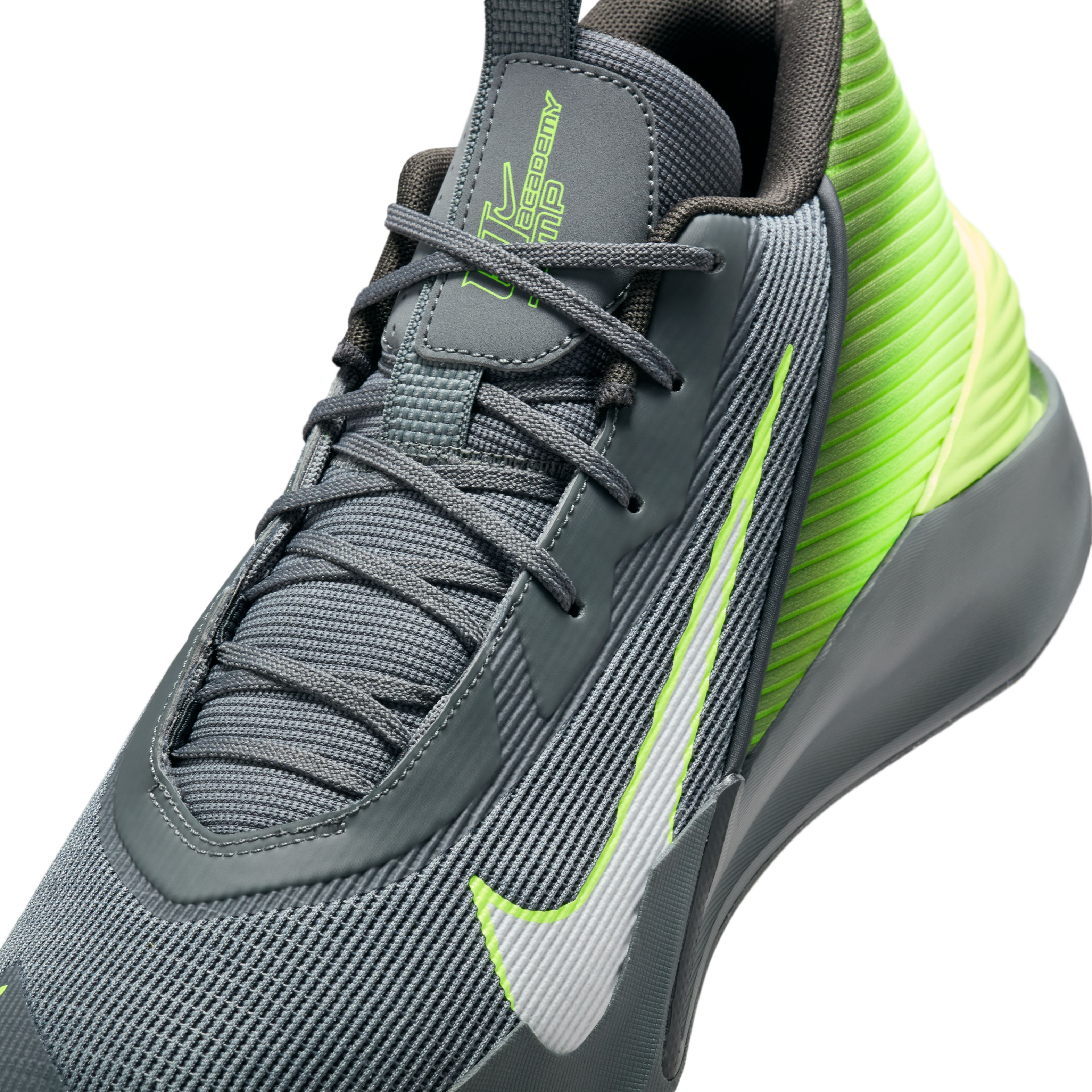 Tenis-nike-para-hombre-G.T.-Jump-Academy-para-baloncesto-color-gris.-Detalle-1