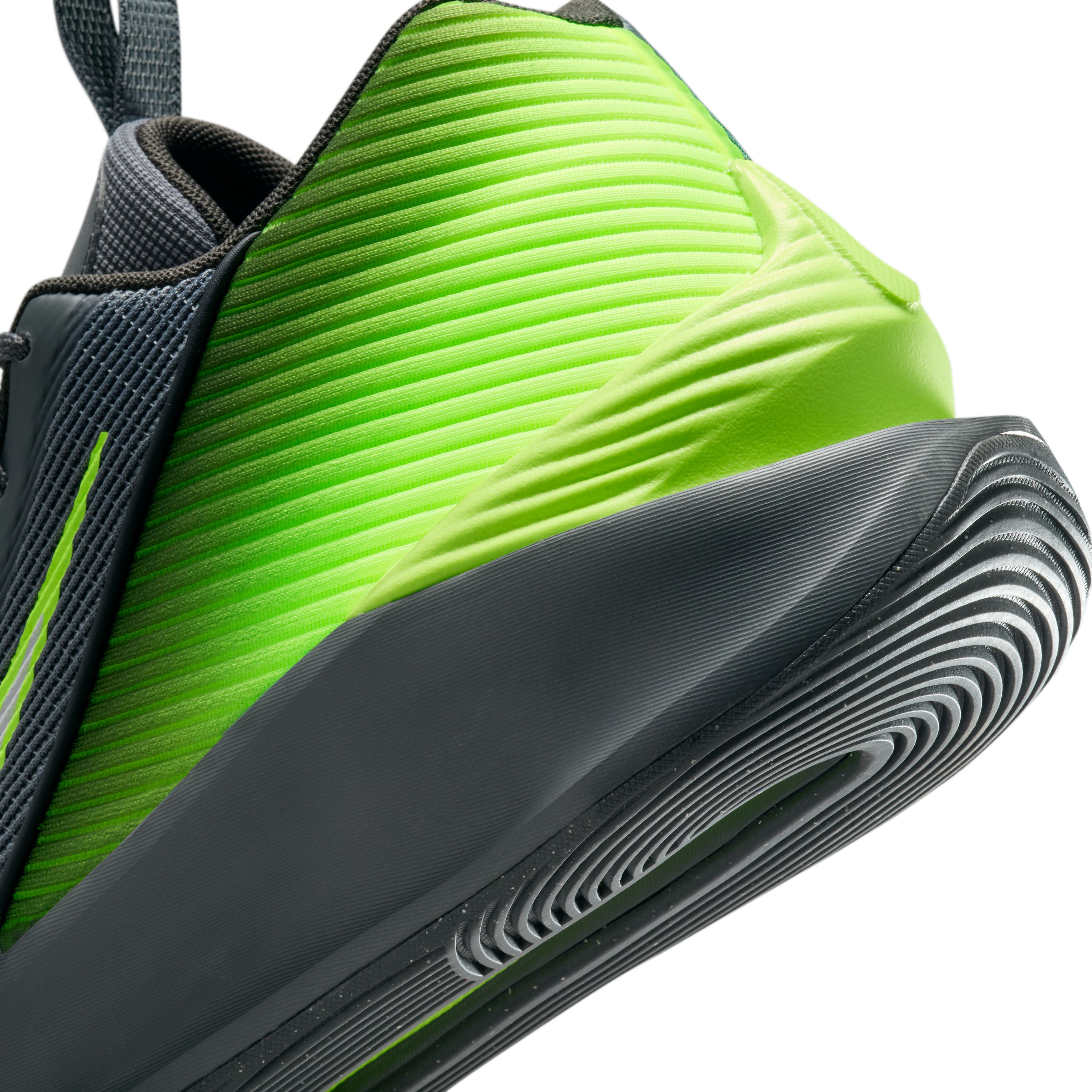 Tenis-nike-para-hombre-G.T.-Jump-Academy-para-baloncesto-color-gris.-Talon