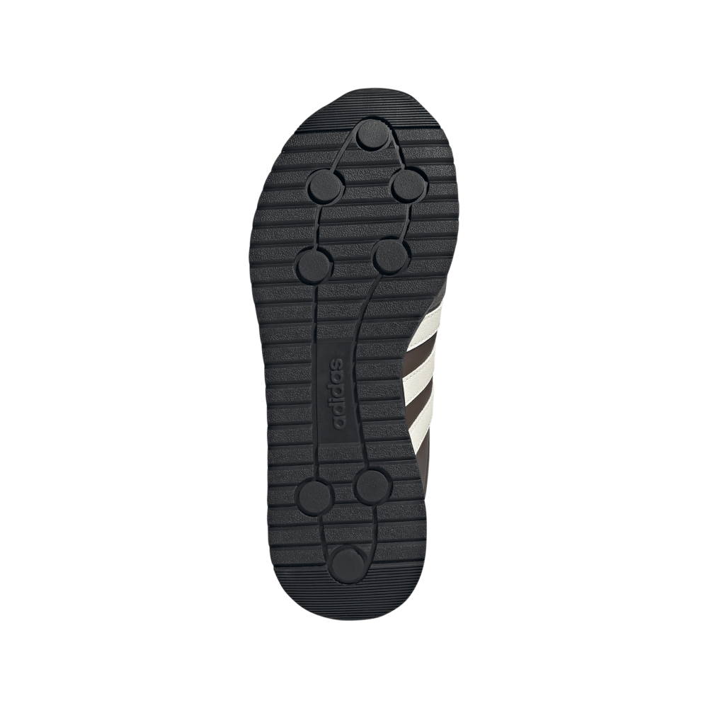 Tenis-adidas-para-hombre-Run-70S-2.0-para-moda-color-cafe.-Talon