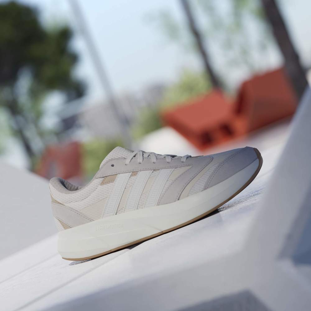 Tenis-adidas-para-mujer-Lightshift-2.0-para-moda-color-blanco.-Mktg-Vista-14