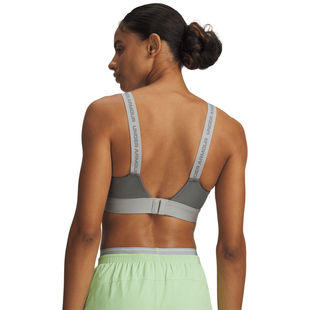 Top-De-Alto-Impacto-under-armour-para-mujer-Ua-Infinity-High-2.0-Bra-para-entrenamiento-color-amarillo.-Reverso-Sobre-Modelo