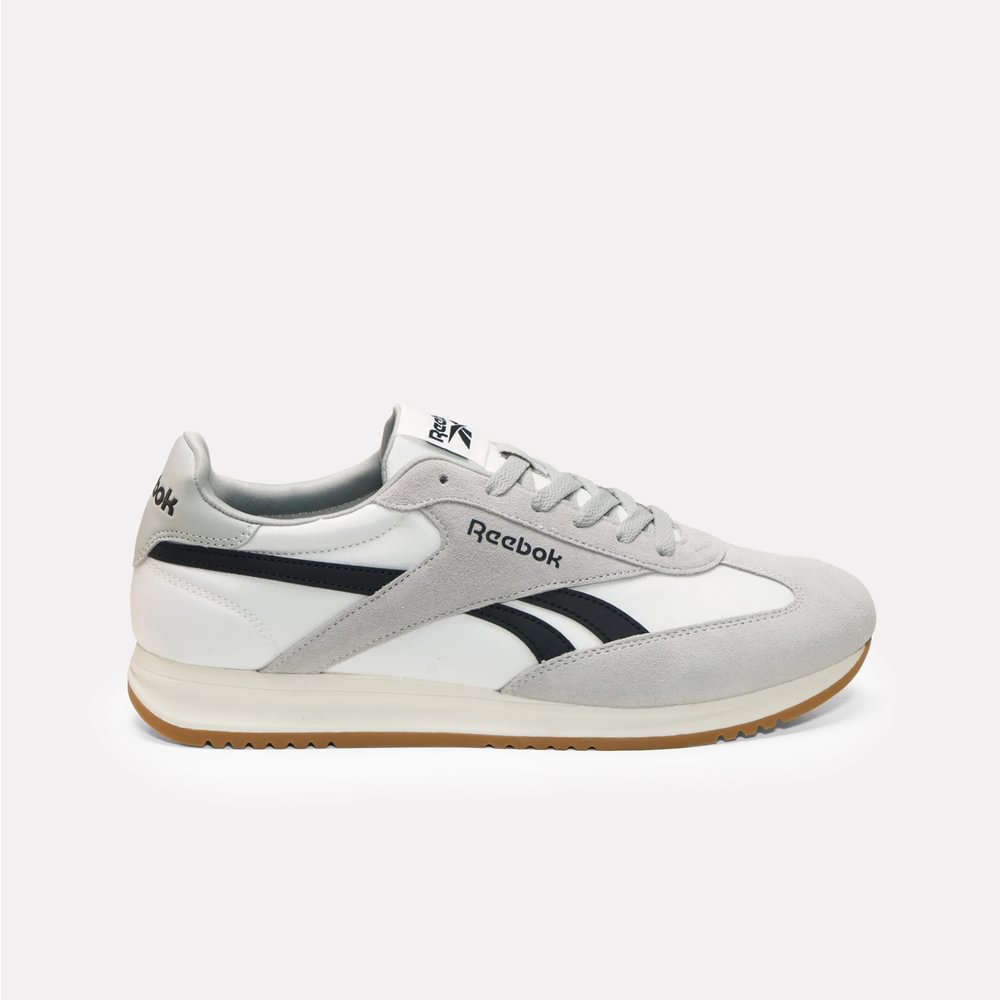 Tenis-reebok-para-hombre-Reebok-World-70-para-moda-color-blanco.-Lateral-Externa-Derecha