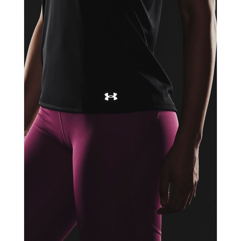 Camiseta-Manga-Sisa-under-armour-para-mujer-Ua-Fly-By-Tank-para-correr-color-negro.-Reflectores