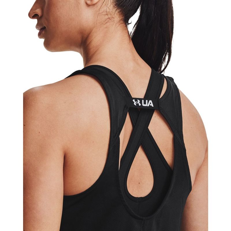 Camiseta-Manga-Sisa-under-armour-para-mujer-Ua-Fly-By-Tank-para-correr-color-negro.-Detalle-Sobre-Modelo-3