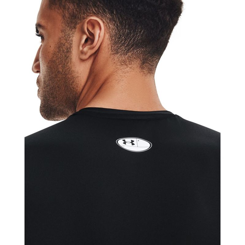 Camiseta-De-Compresion-under-armour-para-hombre-Ua-Hg-Armour-Comp-Sl-para-entrenamiento-color-negro.-Detalle-Sobre-Modelo-3