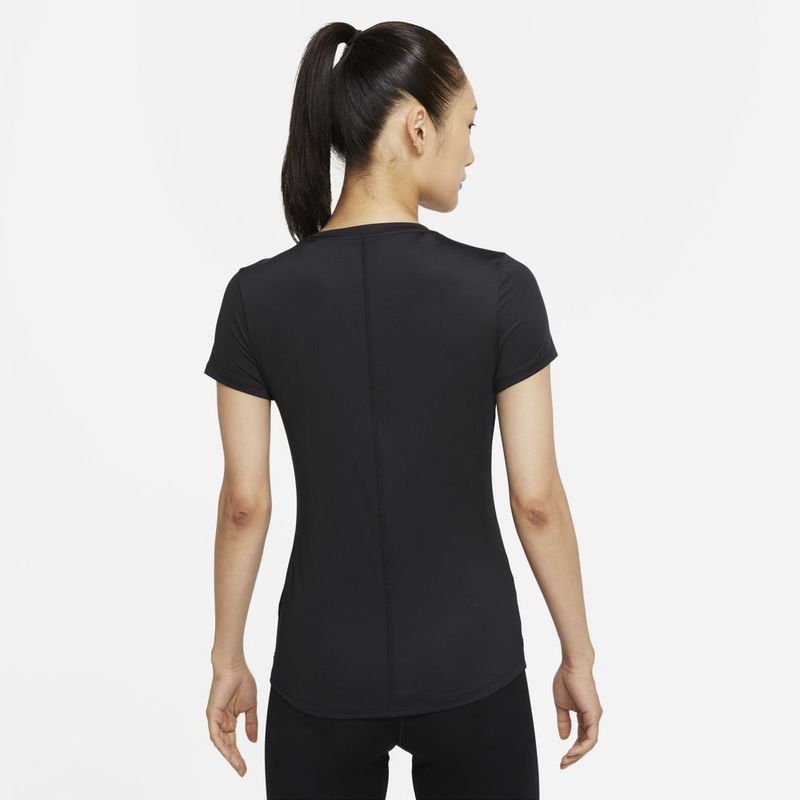 Camiseta-Manga-Corta-nike-para-mujer-W-Nk-One-Df-Ss-Slim-Top-para-entrenamiento-color-gris.-Reverso-Sobre-Modelo
