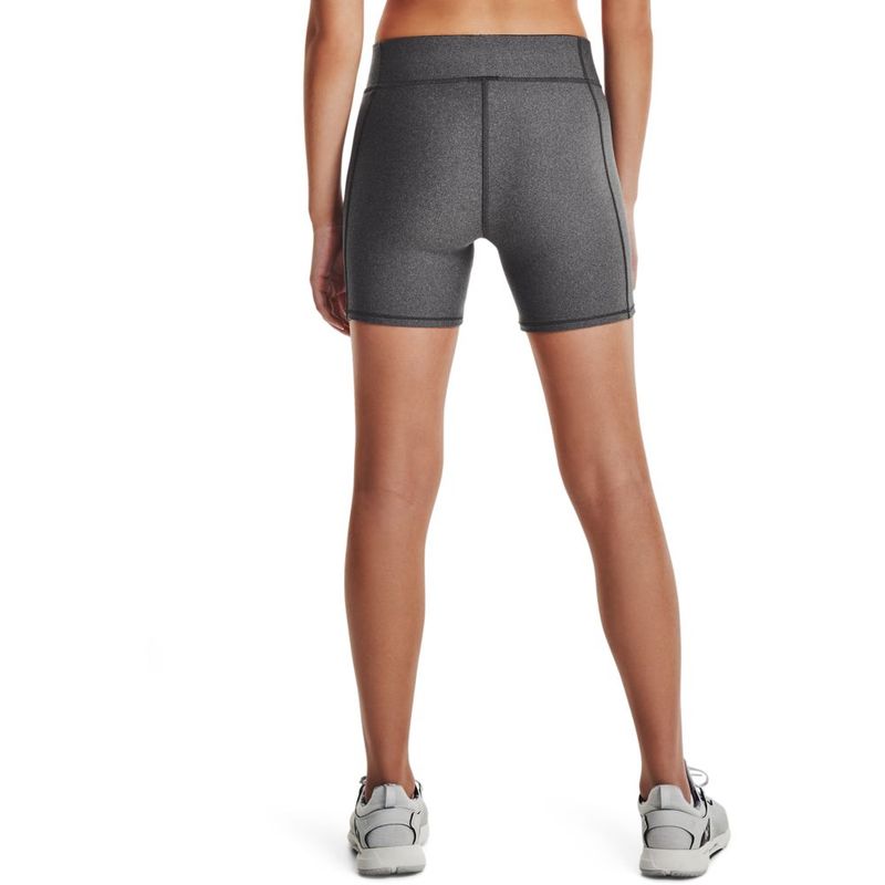 Pantaloneta-under-armour-para-mujer-Hg-Armour-Mid-Rise-Middy-para-entrenamiento-color-gris.-Reverso-Sobre-Modelo