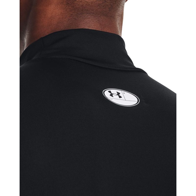 Camiseta-De-Compresion-under-armour-para-hombre-Ua-Cg-Armour-Comp-Mock-para-entrenamiento-color-negro.-Detalle-Sobre-Modelo-3