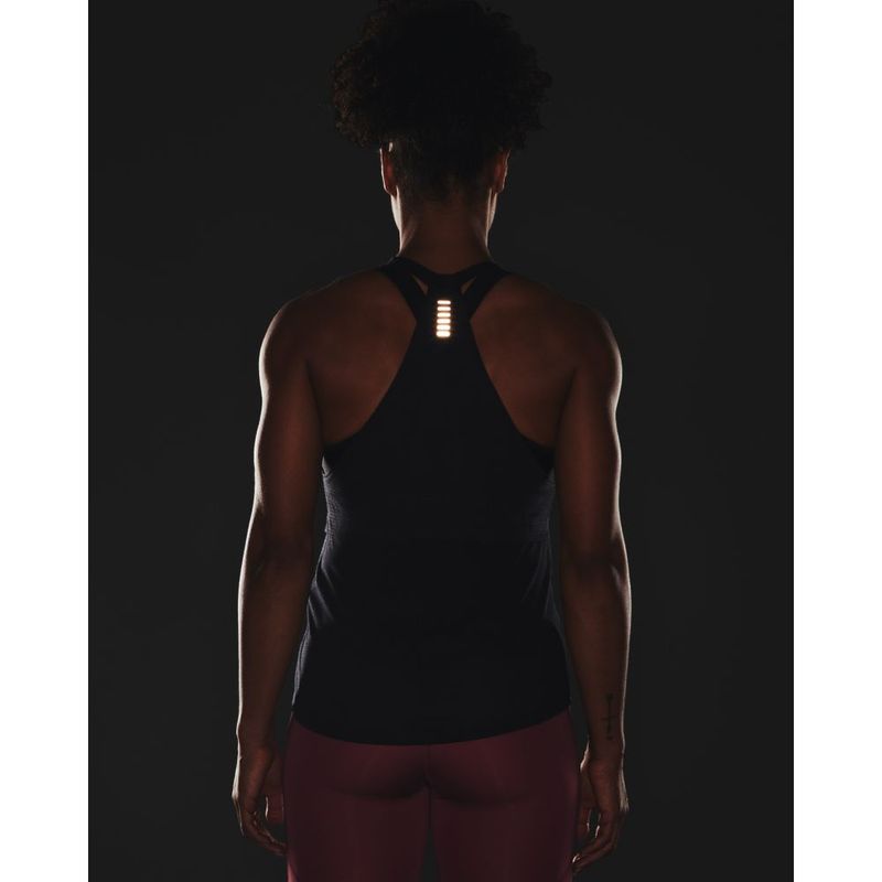 Camiseta-Manga-Sisa-under-armour-para-mujer-Ua-Streaker-Tank-para-correr-color-negro.-Reflectores