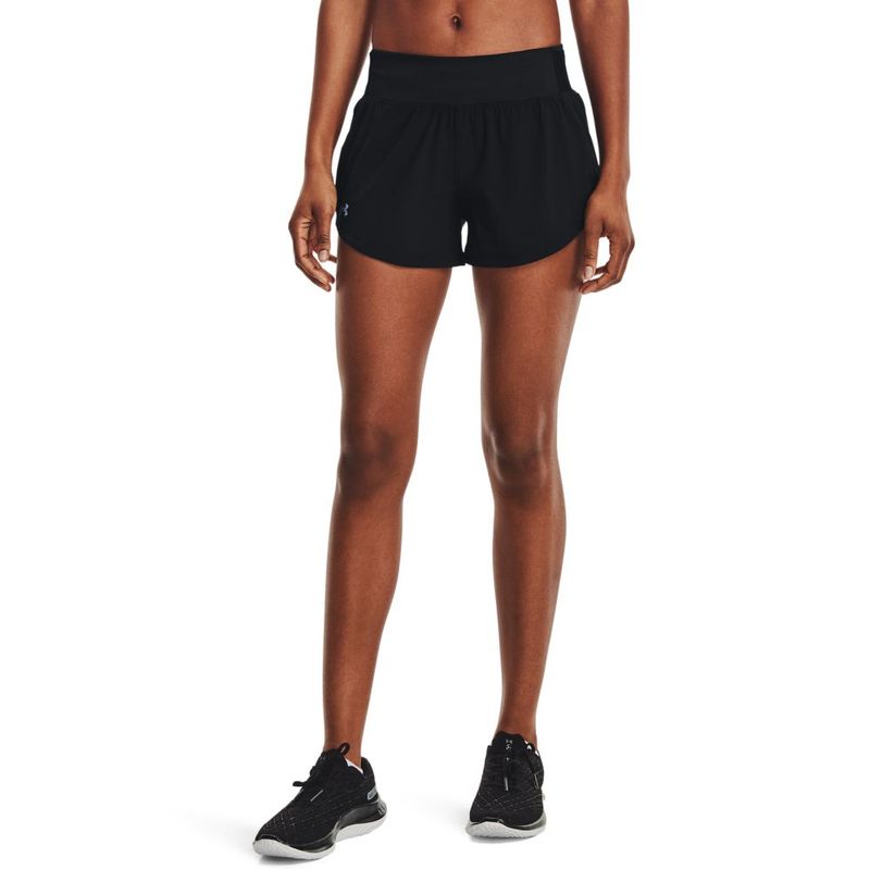 Pantaloneta-under-armour-para-mujer-Ua-Speedpocket-Perf-Short-para-correr-color-negro.-Frente-Sobre-Modelo
