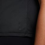 Camiseta-Manga-Corta-nike-para-mujer-W-Ny-Df-Top-Mesh-para-entrenamiento-color-negro.-Detalle-Sobre-Modelo-1