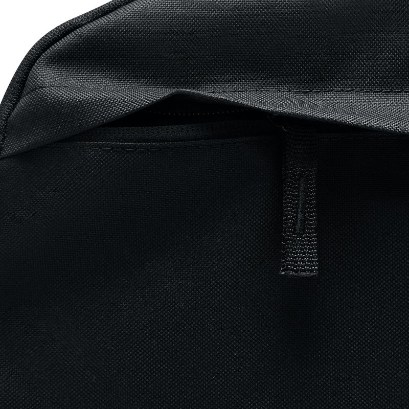 Morral-nike-para-hombre-Nk-Elmntl-Bkpk---Fa21-para-moda-color-negro.-Detalle-3