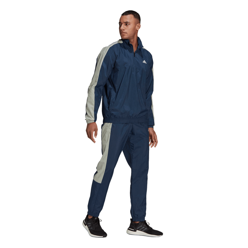 Sudadera-adidas-para-hombre-Woven-1-2-Zipts-para-entrenamiento-color-azul.-Outfit-Completo