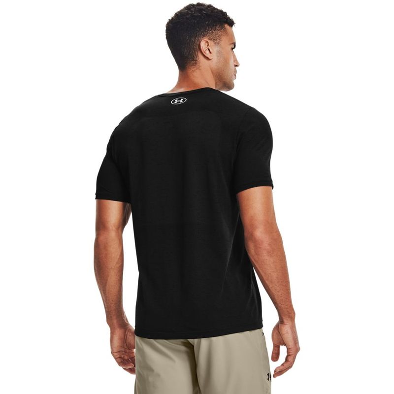 Camiseta-Manga-Corta-under-armour-para-hombre-Ua-Seamless-Ss-para-entrenamiento-color-negro.-Reverso-Sobre-Modelo