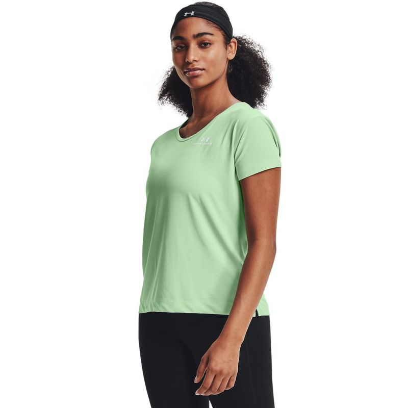 Camiseta-Manga-Corta-under-armour-para-mujer-Ua-Rush-Energy-Core-Ss-para-entrenamiento-color-azul.-Frente-Sobre-Modelo