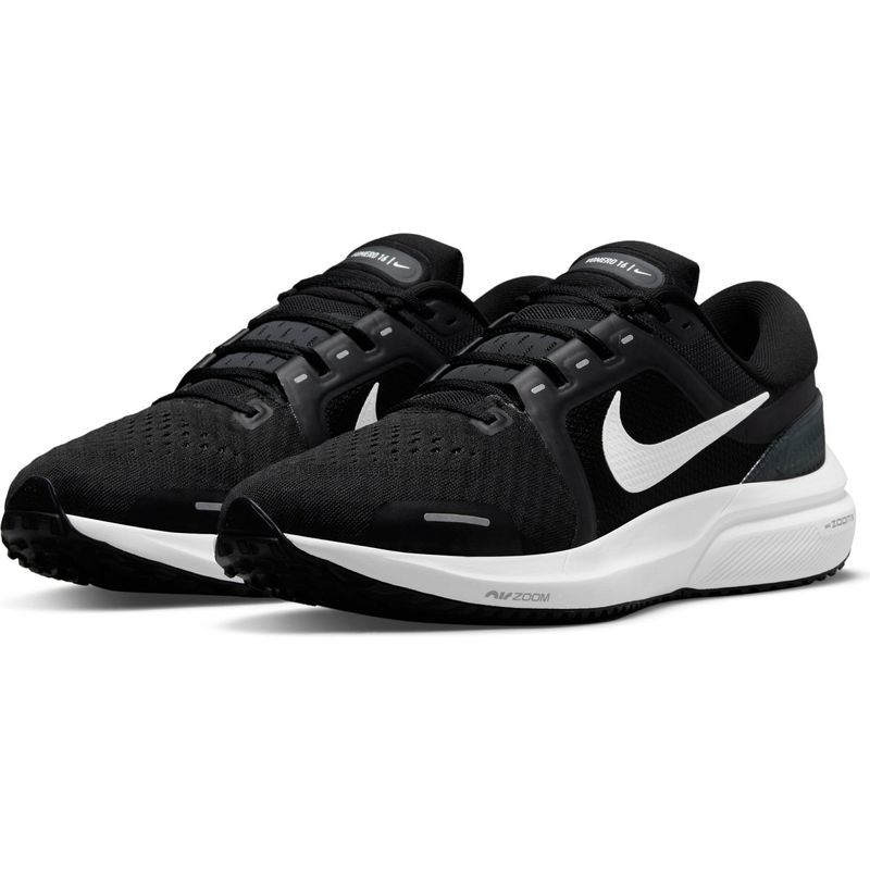 Tenis-nike-para-hombre-Nike-Air-Zoom-Vomero-16-para-correr-color-negro.-Par-Alineados