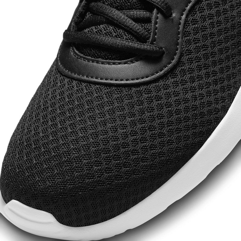 Tenis-nike-para-hombre-Nike-Tanjun-M2Z2-para-moda-color-negro.-Detalle-1