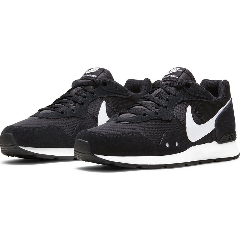 Tenis-nike-para-hombre-Nike-Venture-Runner-para-moda-color-negro.-Par-Alineados