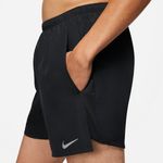 Pantaloneta-nike-para-hombre-M-Nk-Df-Challenger-Short-5Bf-para-correr-color-negro.-Detalle-Sobre-Modelo-1