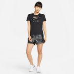 Camiseta-Manga-Corta-nike-para-mujer-W-Nk-Air-Df-Top-Ss-para-correr-color-negro.-Outfit-Completo