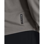 Hoodie-under-armour-para-hombre-Ua-Rush-Fz-Print-Hoodie-para-entrenamiento-color-gris.-Detalle-Sobre-Modelo-1