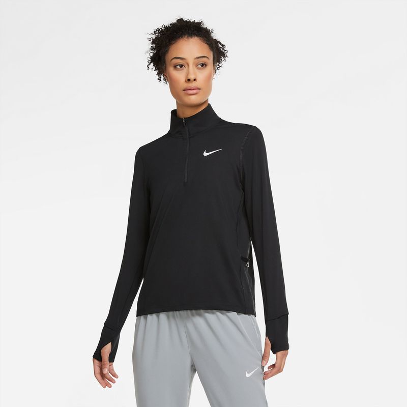 Camiseta-Manga-Larga-nike-para-mujer-W-Nk-Element-Top-Hz-para-correr-color-negro.-Frente-Sobre-Modelo
