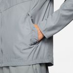 Chaqueta-nike-para-hombre-M-Nk-Rpl-Miler-Jkt-para-correr-color-gris.-Detalle-Sobre-Modelo-1