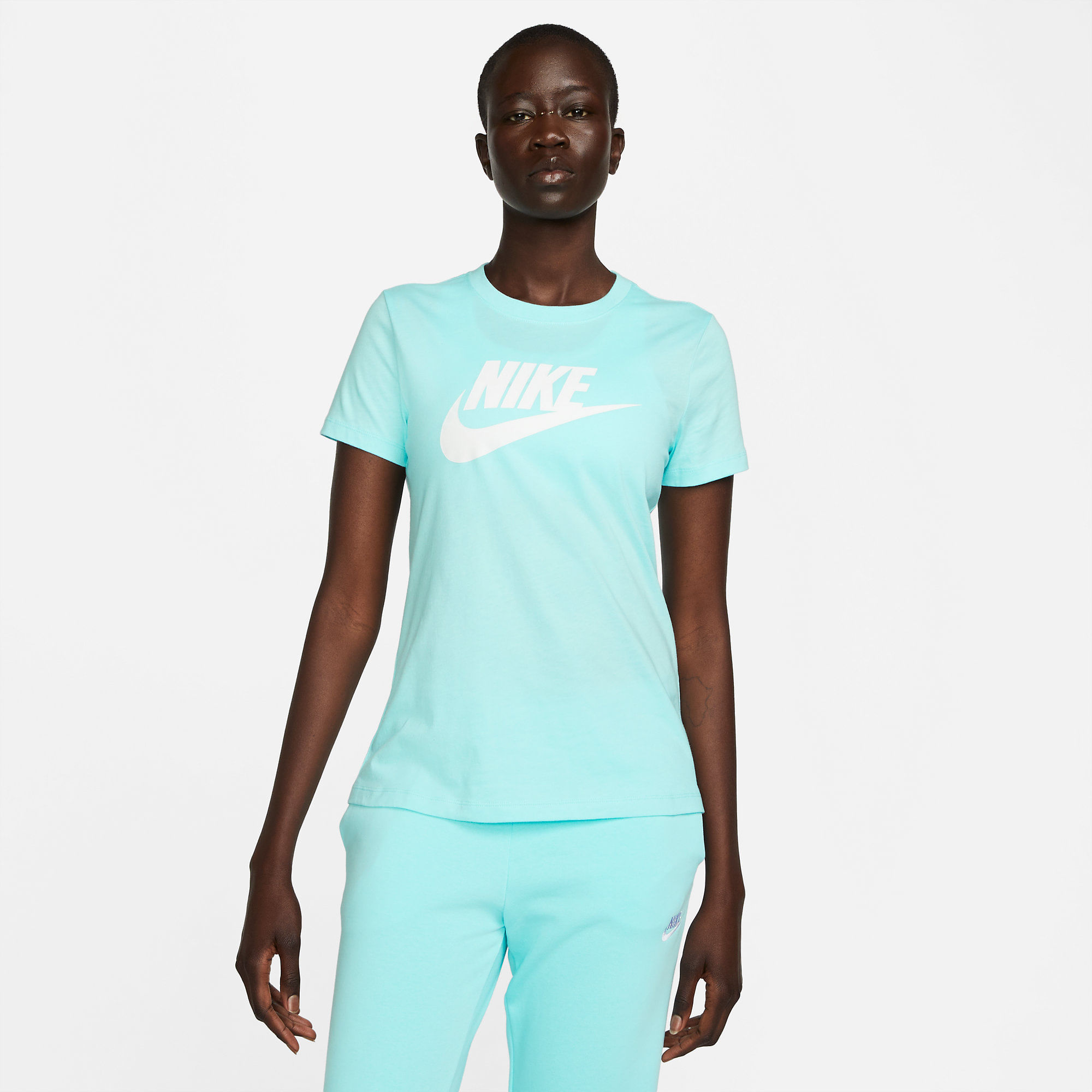 W Nsw Tee Essntl Icon Camiseta Manga Corta de mujer lifestyle marca Nike : BV6169-482 -
