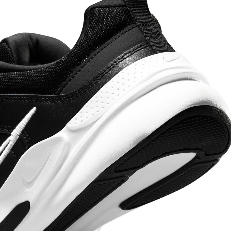 Tenis-nike-para-hombre-Nike-Defyallday-para-entrenamiento-color-negro.-Detalle-2