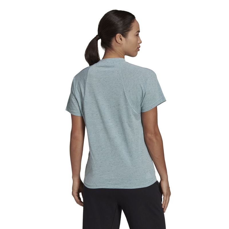 Camiseta-Manga-Corta-adidas-para-mujer-W-Winrs-3.0-Tee-para-moda-color-gris.-Reverso-Sobre-Modelo