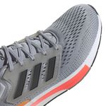 Tenis-adidas-para-hombre-Eq21-Run-para-correr-color-gris.-Detalle-2