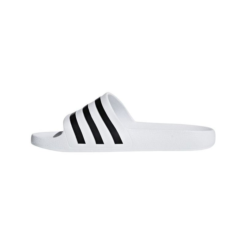 Sandalias-adidas-para-hombre-Adilette-Aqua-para-natacion-color-blanco.-Lateral-Interna-Izquierda