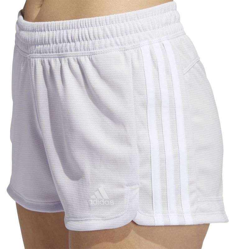 Pantaloneta-adidas-para-mujer-Pacer-3S-Knit-para-entrenamiento-color-gris.-Detalle-1