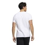 Camiseta-Manga-Corta-adidas-para-hombre-Basic-Bos-Tee-para-moda-color-blanco.-Reverso-Sobre-Modelo