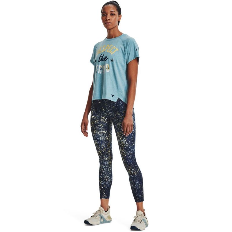 Camiseta-Manga-Corta-under-armour-para-mujer-Ua-Project-Rock-Respect-Ss-para-entrenamiento-color-azul.-Outfit-Completo