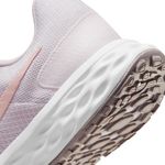Tenis-nike-para-mujer-W-Nike-Revolution-6-Nn-para-correr-color-morado.-Detalle-2