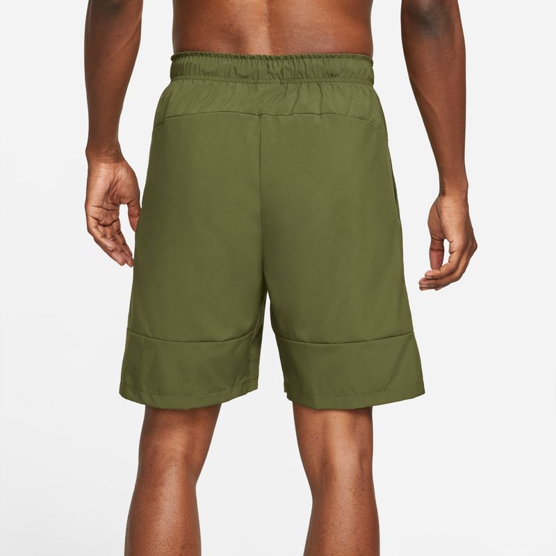 Pantaloneta-nike-para-hombre-M-Nk-Df-Flex-Wvn-Short-para-entrenamiento-color-verde.-Reverso-Sobre-Modelo