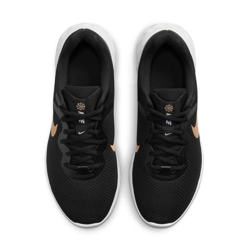 Tenis-nike-para-mujer-W-Nike-Revolution-6-para-correr-color-negro.-Capellada