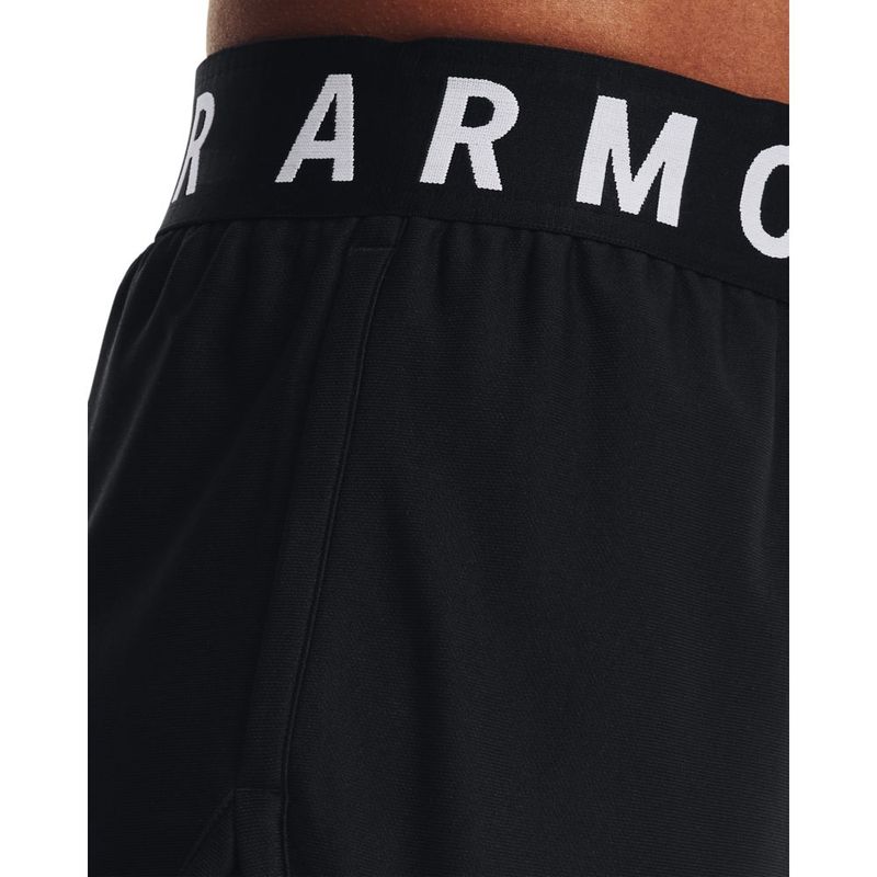 Pantaloneta-under-armour-para-mujer-Play-Up-5In-Shorts-para-entrenamiento-color-negro.-Detalle-Sobre-Modelo-1