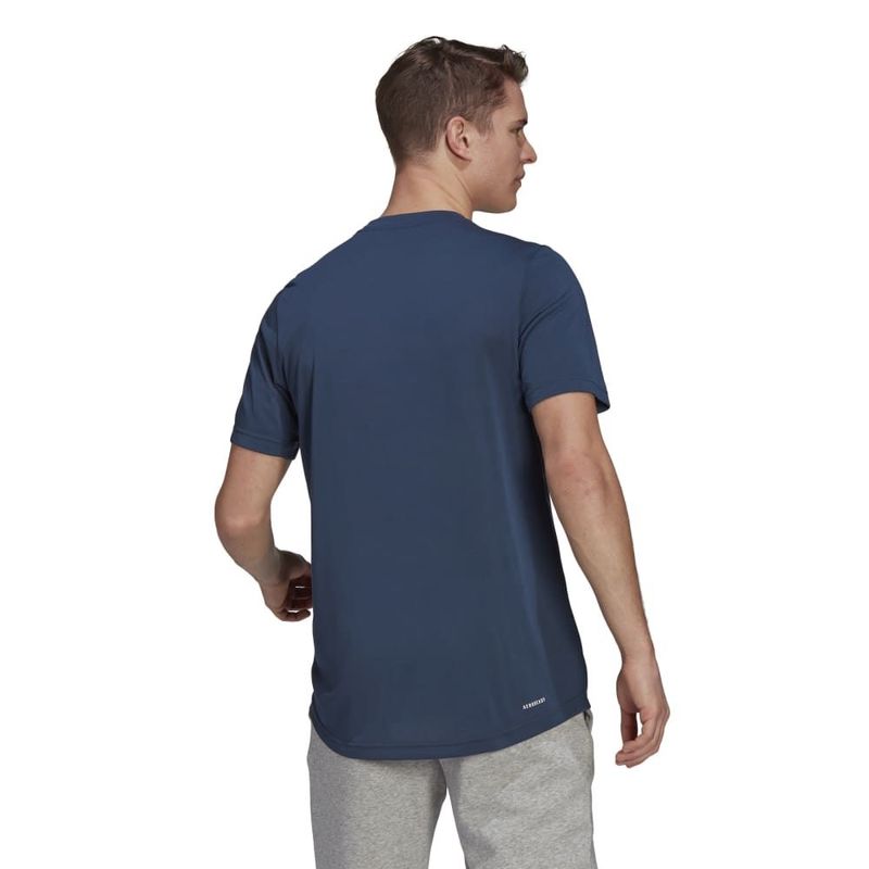 Camiseta-Manga-Corta-adidas-para-hombre-M-Fr-T-para-entrenamiento-color-azul.-Reverso-Sobre-Modelo