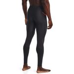 Licra-under-armour-para-hombre-Ua-Smartform-Rush-Legging-para-entrenamiento-color-negro.-Reverso-Sobre-Modelo
