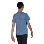 Camiseta-Manga-Corta-adidas-para-mujer-Ri-3B-Tee-para-correr-color-azul.-Reverso-Sobre-Modelo