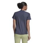 Camiseta-Manga-Corta-adidas-para-mujer-Own-The-Run-Tee-para-correr-color-azul.-Reverso-Sobre-Modelo