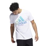 Camiseta-Manga-Corta-adidas-para-hombre-Wbt-Bos-Tee-para-baloncesto-color-blanco.-Lateral-Sobre-Modelo