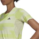 Camiseta-Manga-Corta-adidas-para-mujer-Rn-Fast-Aop-Tee-para-correr-color-verde.-Detalle-1