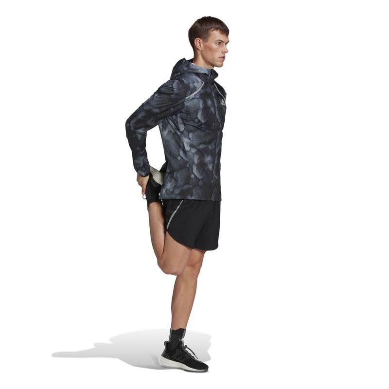 Chaqueta-adidas-para-hombre-Marathon-Jkt-para-correr-color-negro.-Outfit-Completo