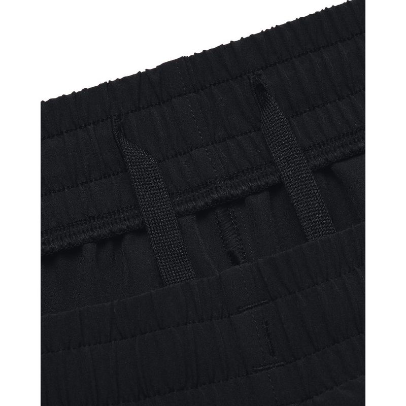 Pantaloneta-under-armour-para-hombre-Ua-Project-Rock-Woven-Shorts-para-entrenamiento-color-negro.-Detalle-Sobre-Modelo-3