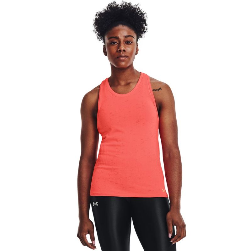 Camiseta-Manga-Sisa-under-armour-para-mujer-Ua-Seamless-Run-Tank-para-correr-color-naranja.-Frente-Sobre-Modelo